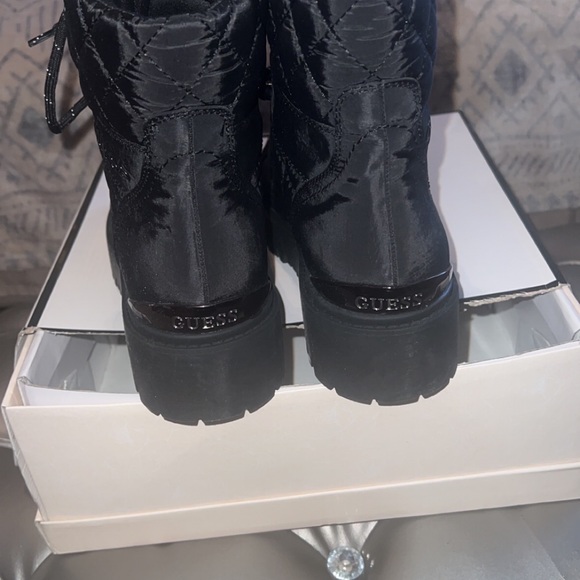 SOLD‼️‼️ Women’s GUESS BOOTS SIZE 9 - Picture 2 of 4